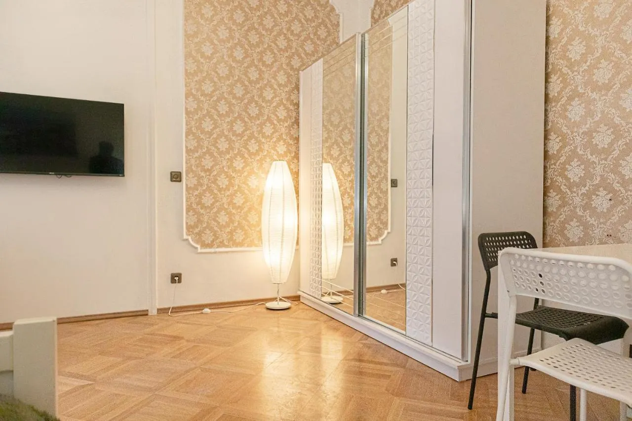 Apartment Large 4Br Apt Near Karlsplatz Ideal For Big Groups Vienna