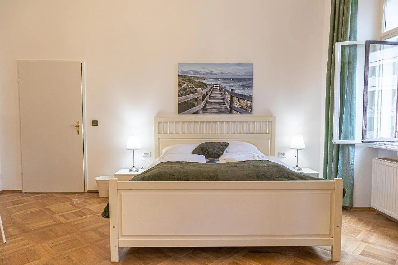 Large 4Br Apt Near Karlsplatz Ideal For Big Groups فيينا 0*,