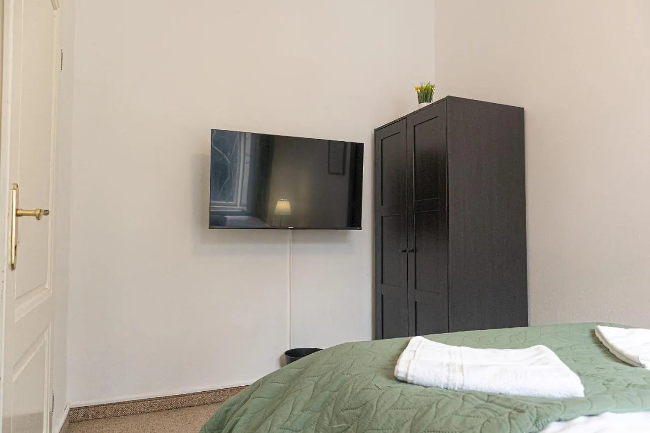 شقة Large 4Br Apt Near Karlsplatz Ideal For Big Groups فيينا