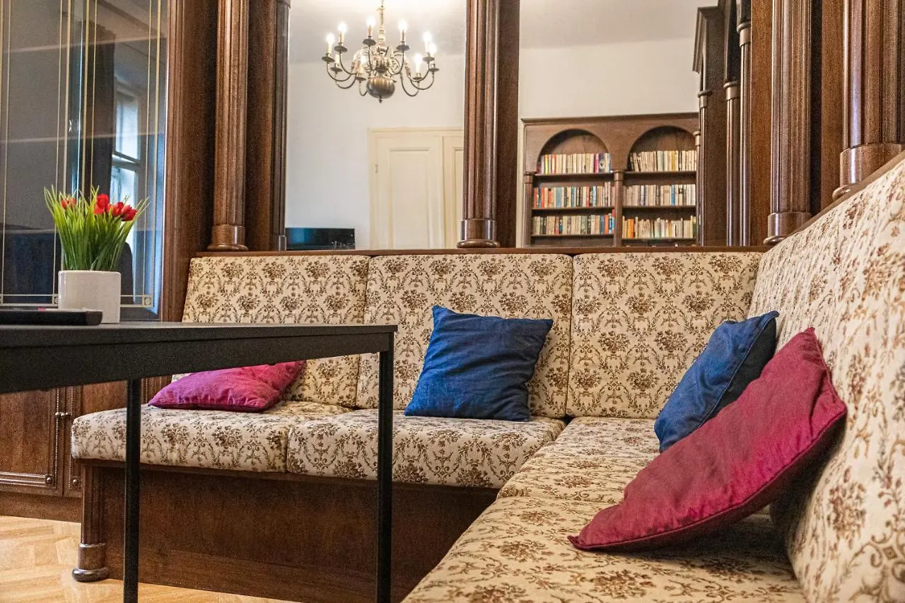 Large 4Br Apt Near Karlsplatz Ideal For Big Groups فيينا 0*,