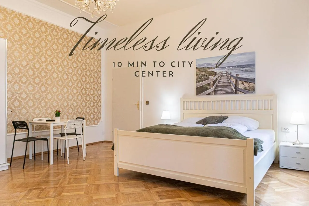 Large 4Br Apt Near Karlsplatz Ideal For Big Groups فيينا