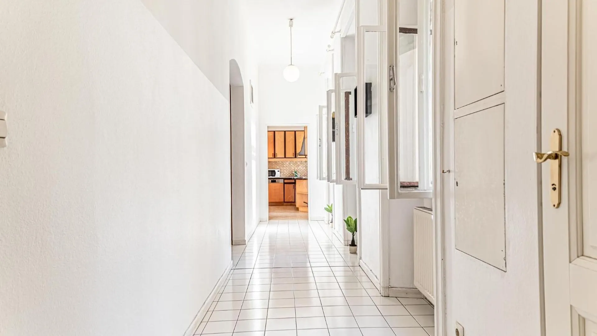 شقة Large 4Br Apt Near Karlsplatz Ideal For Big Groups فيينا